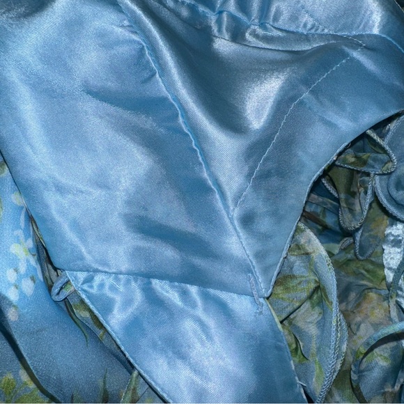 MAC DUGGAL RUFFLE TIERED FLORAL CUT-OUT CHIFFON GOWN - Picture 7 of 12